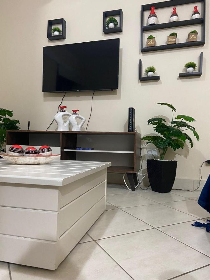 Apartamento Encantador No Guaruja, Praia Da Enseada - Apenas 600M Da Praia ! Εξωτερικό φωτογραφία